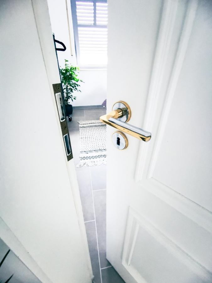 Smooth Living Apartments Augsburg Lechhausen - Free Parking Luaran gambar